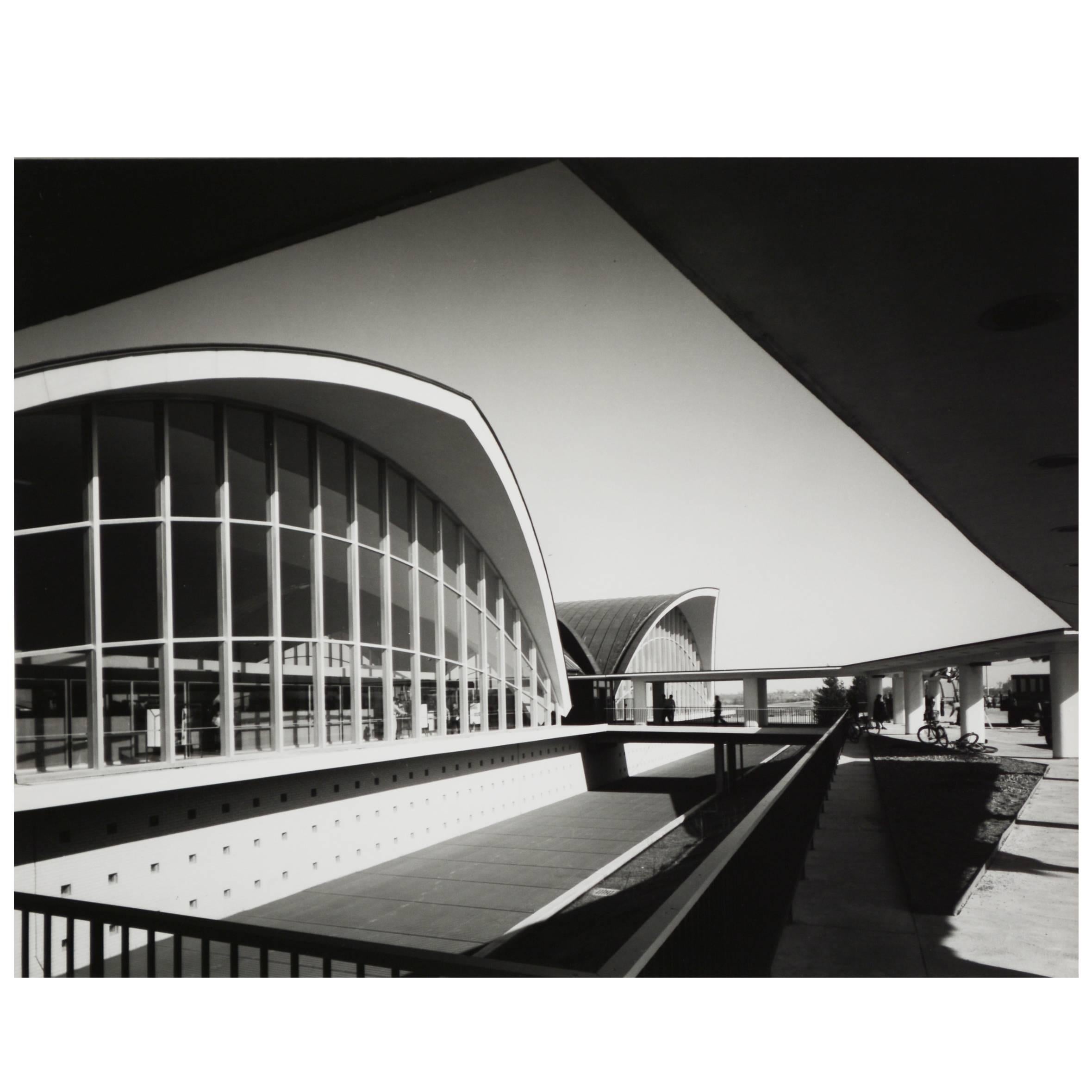 Photograph of the St. Louis International Airport by Ezra Stoller