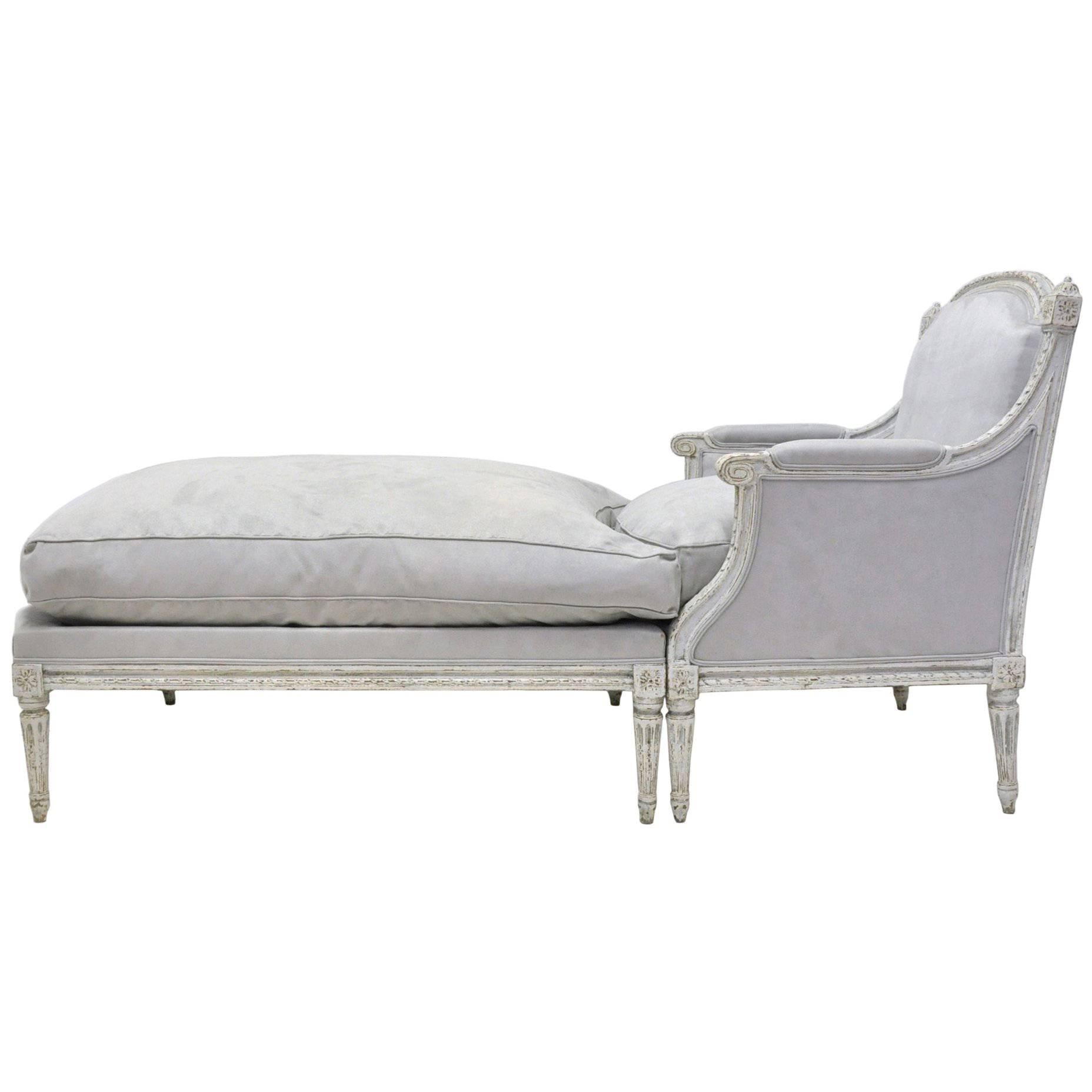 19th Century French Louis XVI Carved Painted Two-Piece Chaise from Paris