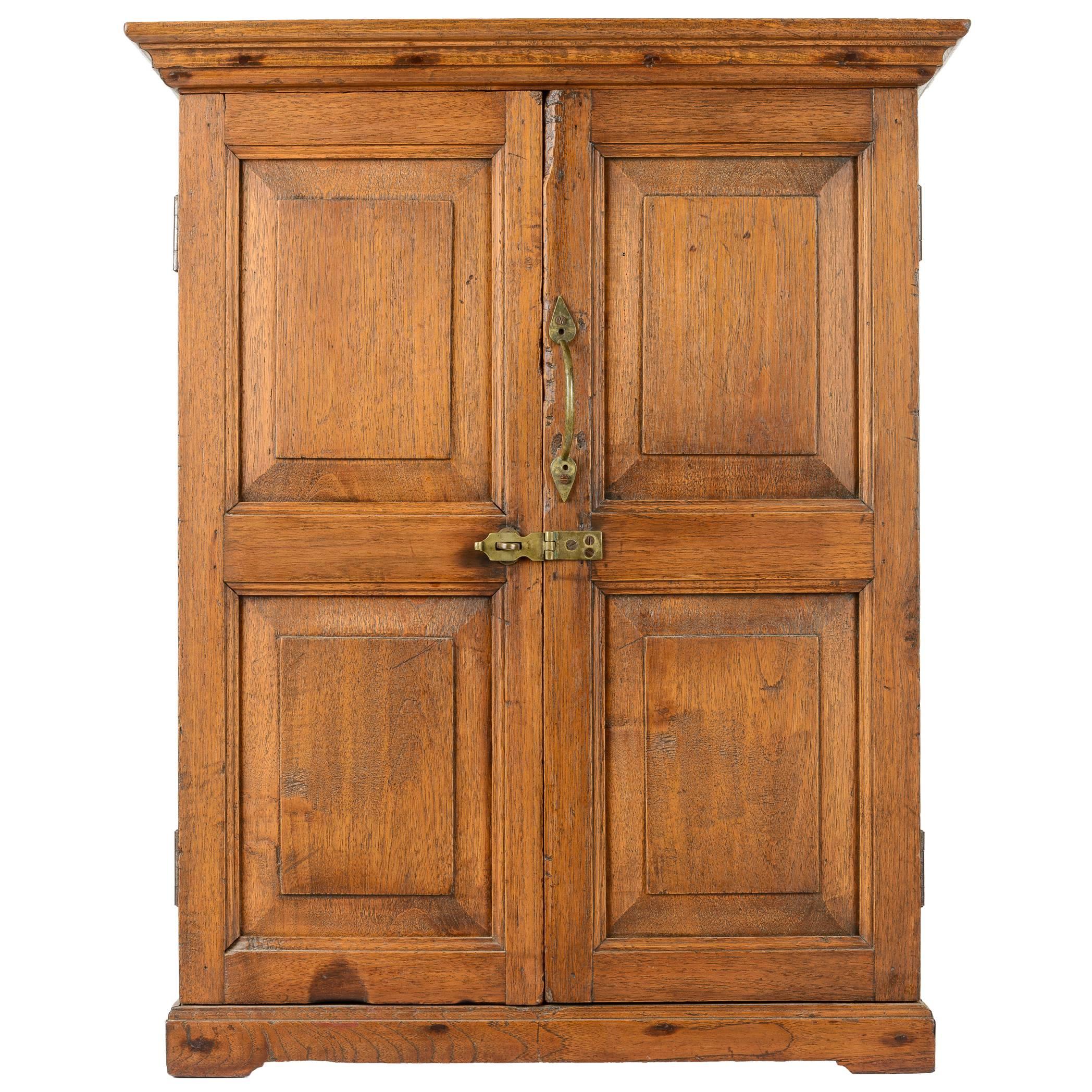 18th Century American Hanging Cupboard For Sale