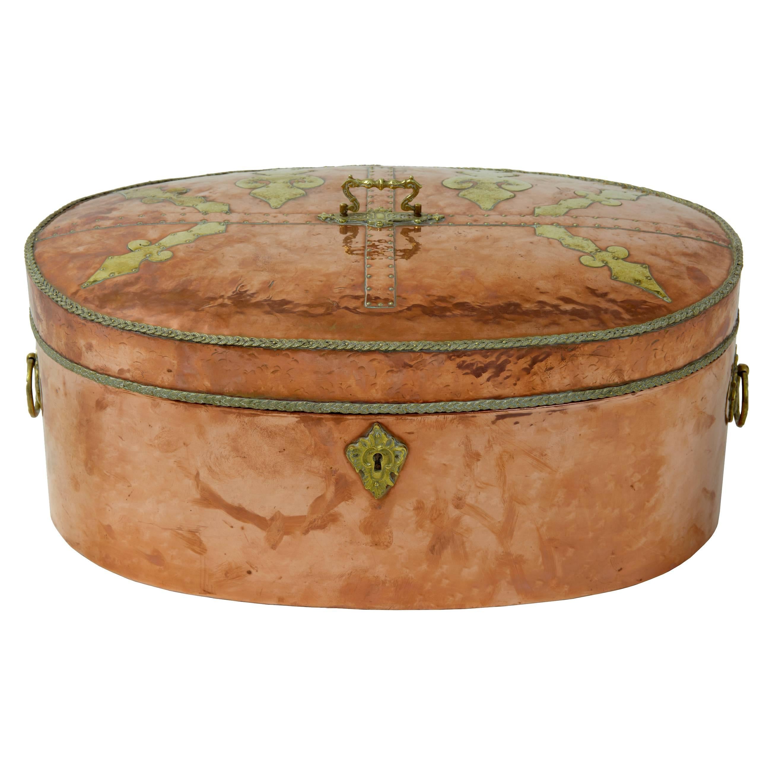 Early 20th Century Arts and Crafts Copper and Brass Box