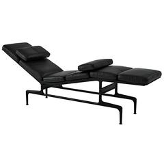 Mid-Century Modern Eames Chaise by Herman Willer