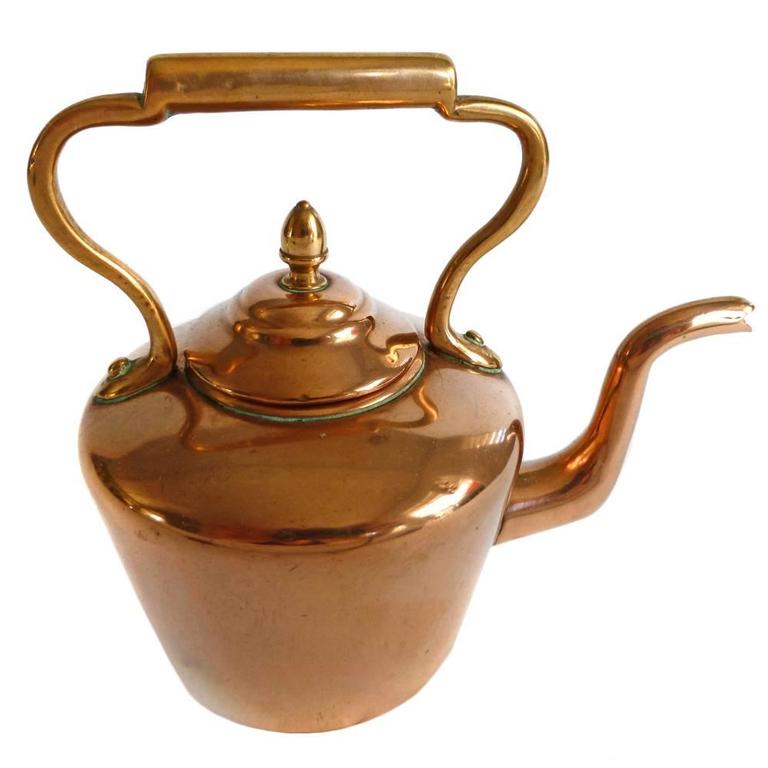 Victorian English Miniature Copper Kettle, circa 1875 For Sale at 1stdibs