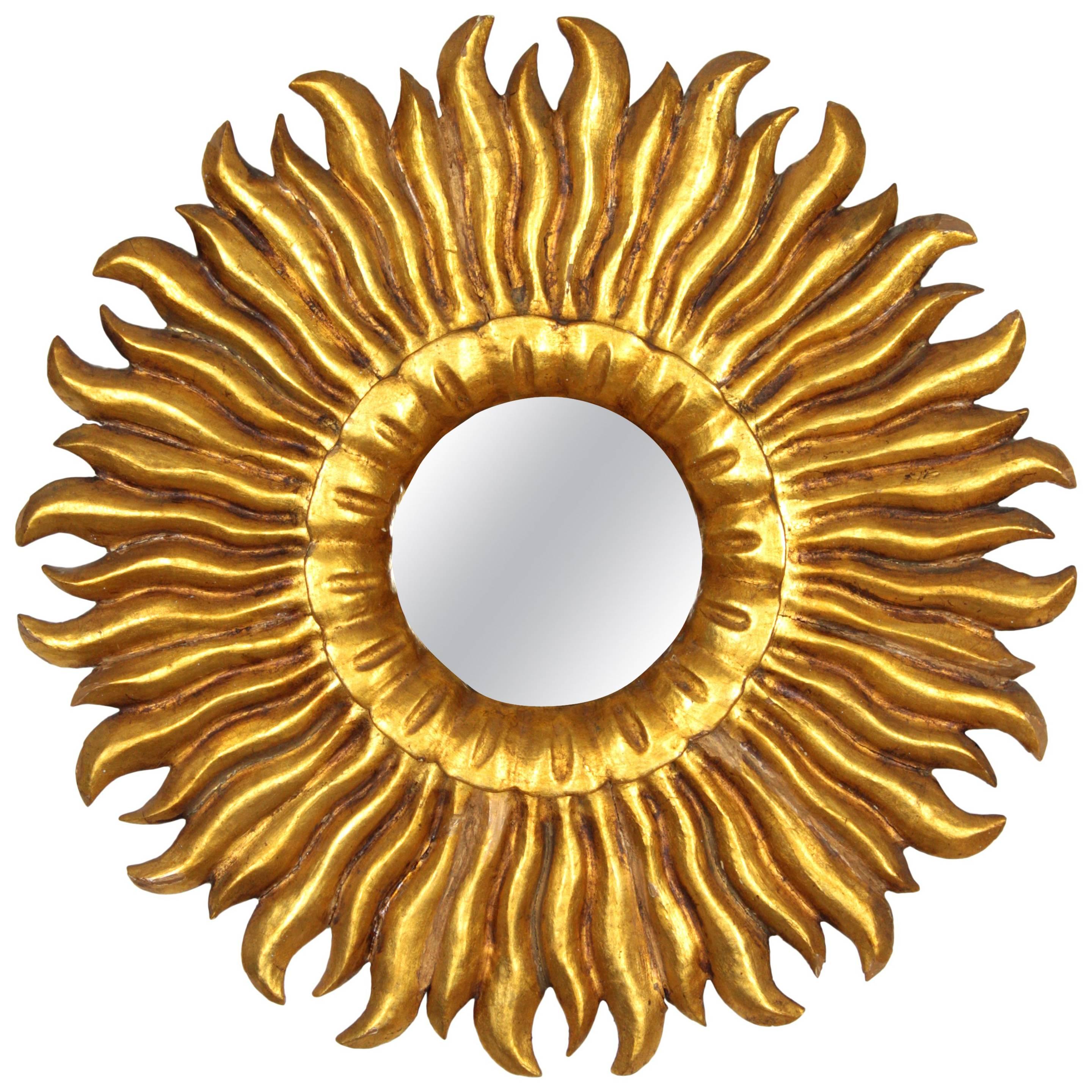 Spanish 1930s Hollywood Regency Gold Leaf Giltwood Carved Sunburst Mirror