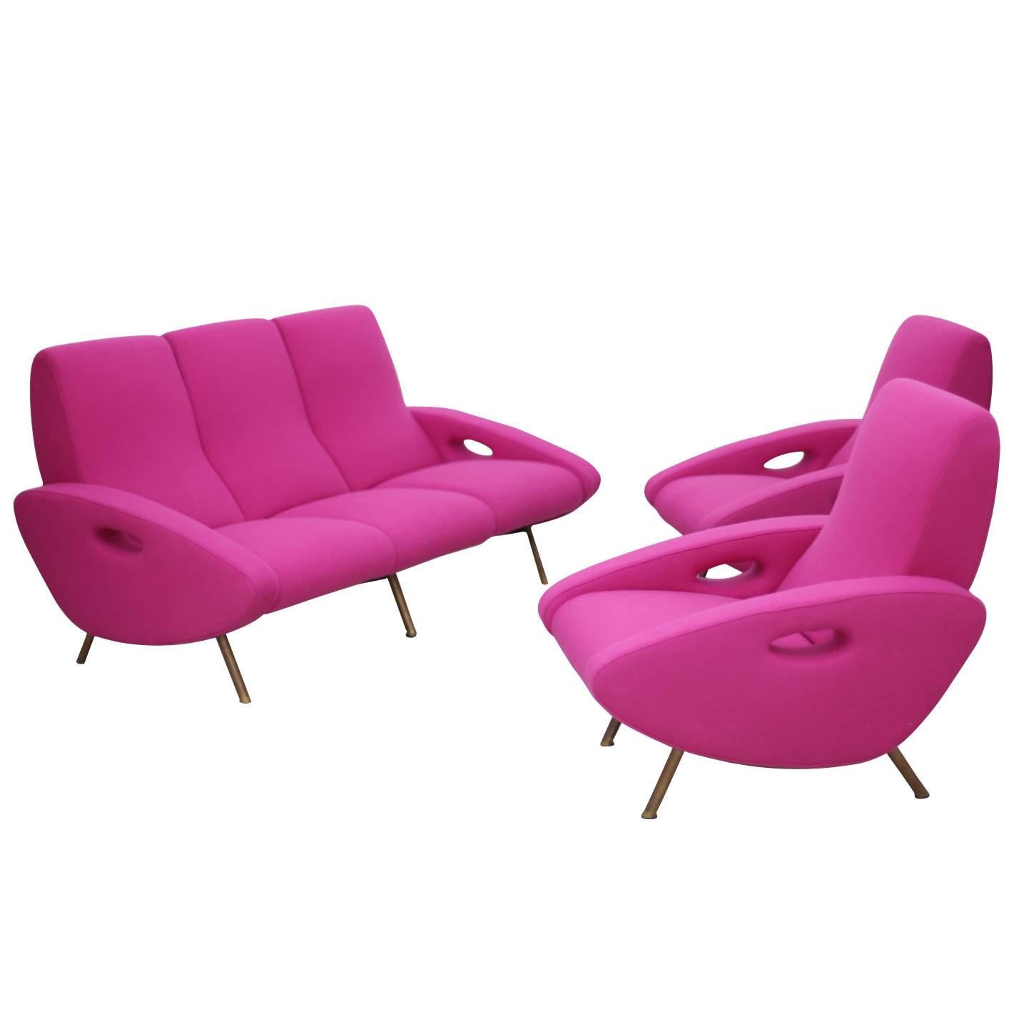 Seltenes Fuchsia- Magenta-Sofa und Sessel-Set von Maurice Mourra Freres im Angebot