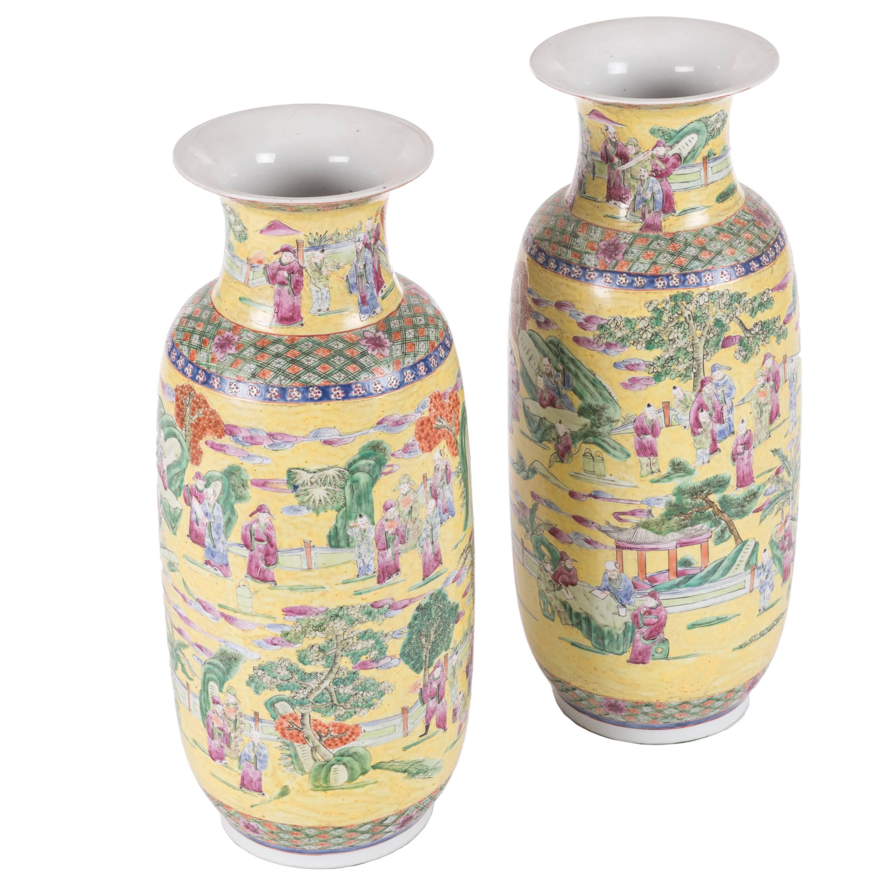 Pair of Late 19th Century Vases For Sale