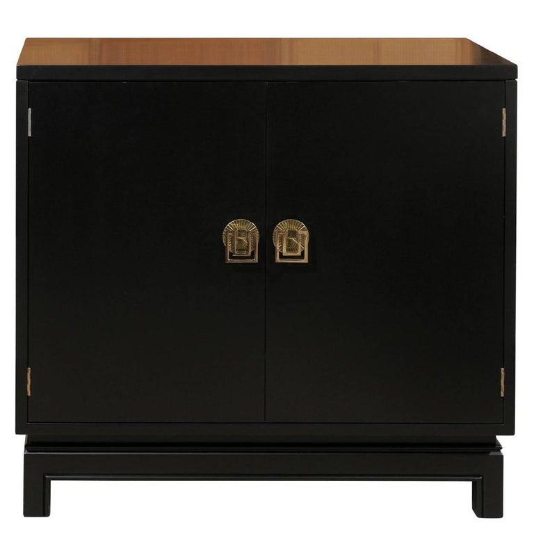Elegant Mahogany Cabinet by Renzo Rutili in Black Lacquer For Sale