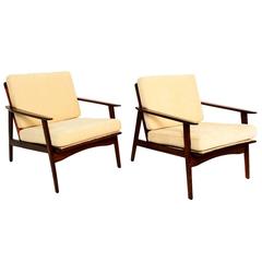 Danish Mid Century Modern Pair of Scandinavian Easy Chairs 7