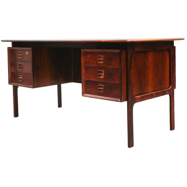 Danish Desk By Arne Vodder In Rosewood For At 1stdibs Danish Desk By Arne Vodder In Rosewood For