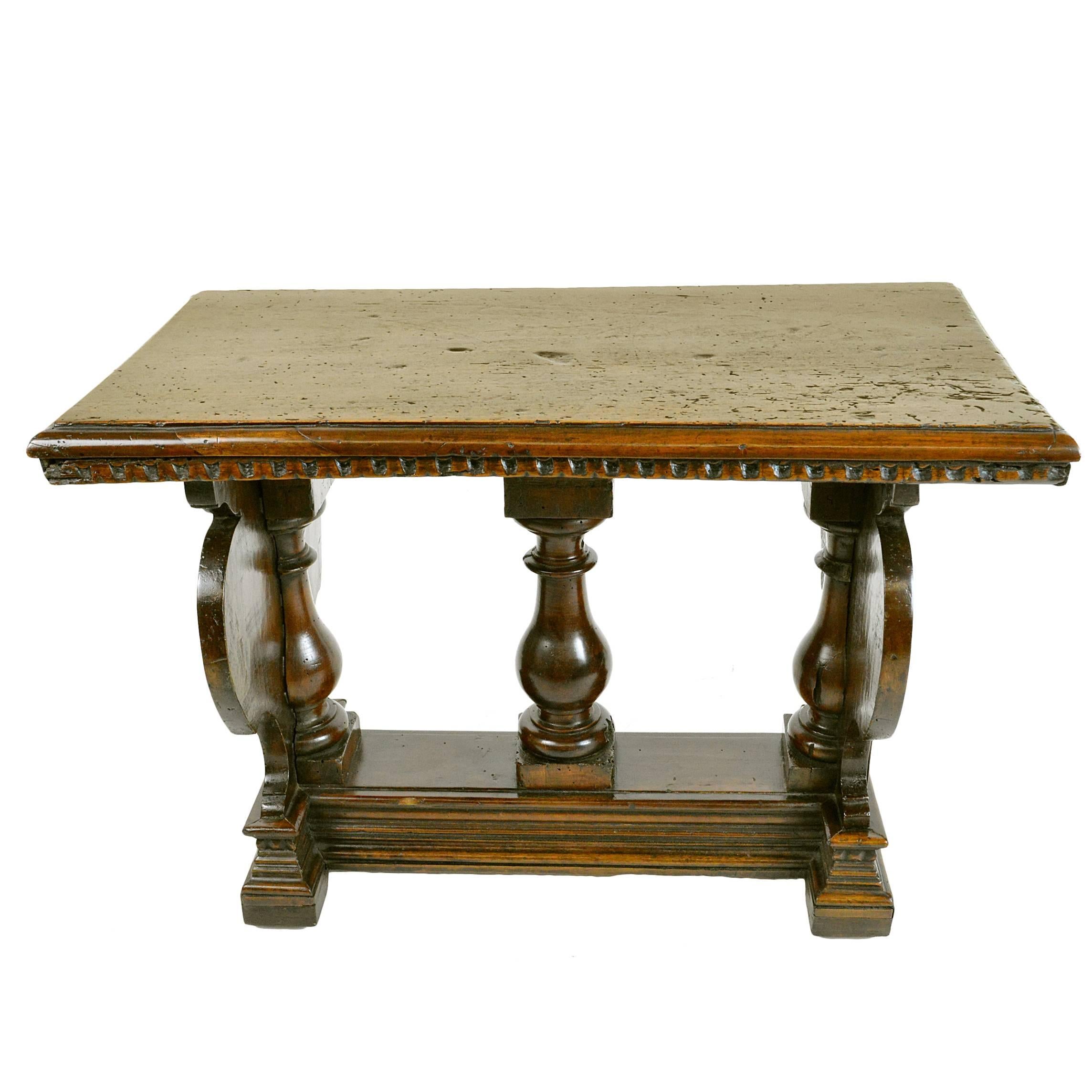 18th Century Renaissance Style Italian Walnut Side Table For Sale