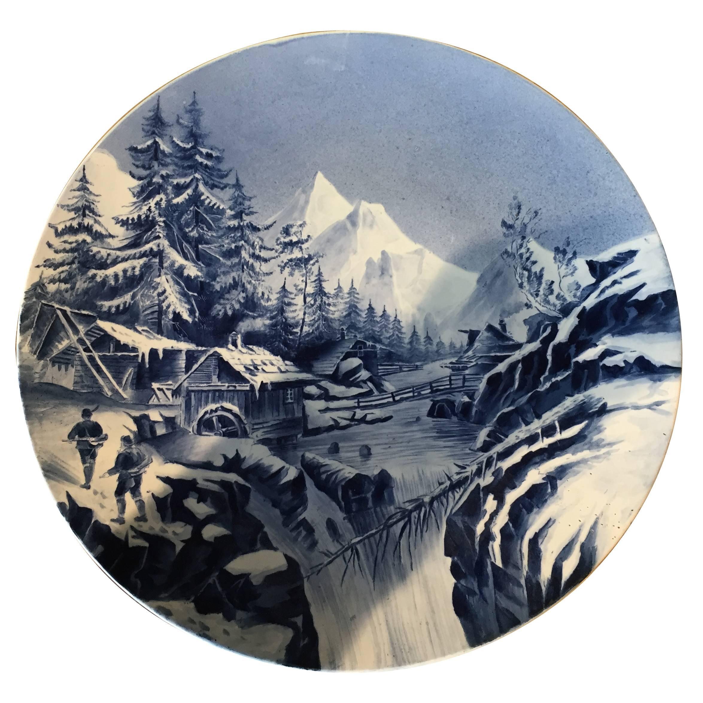 Early 20th Century Pair of Czech Plates For Sale