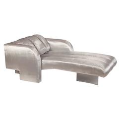 Vladimir Kagan Chaise in Silver Velvet 4