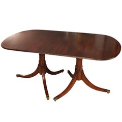 Antique Hepplewhite Dining Table in Mahogany from England, 1920s