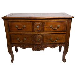 French Chauffeuse Commode