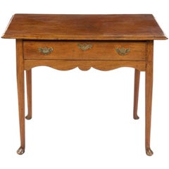 18th Century American Mahogany Tea Table, Great Size and Form