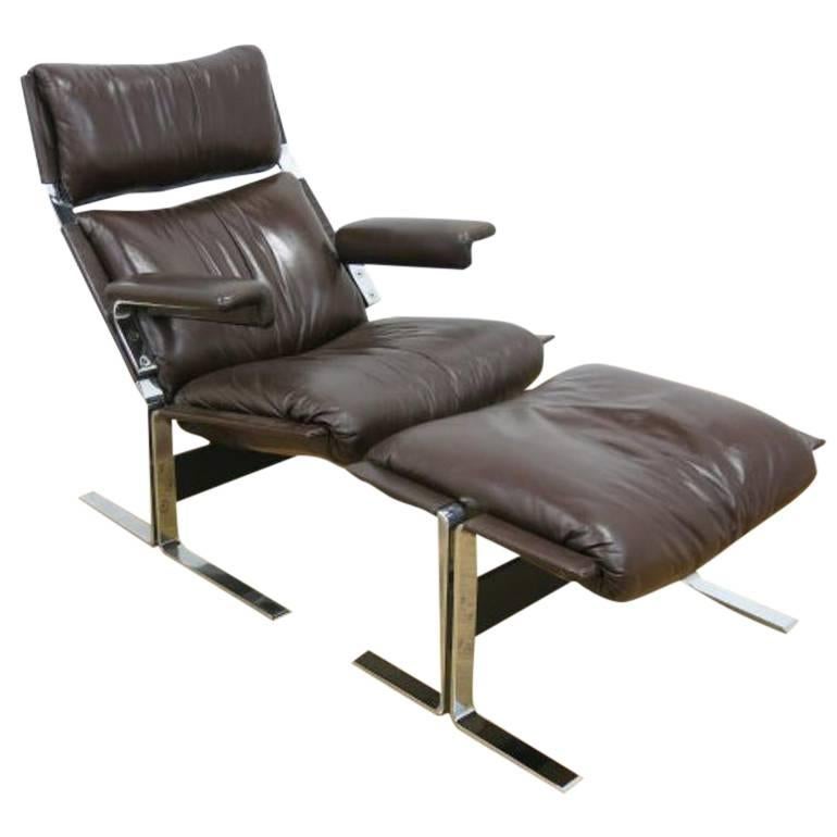 1970
s Richard Hersberger for Pace Mid Century Modern Lounge Chair and ottoman