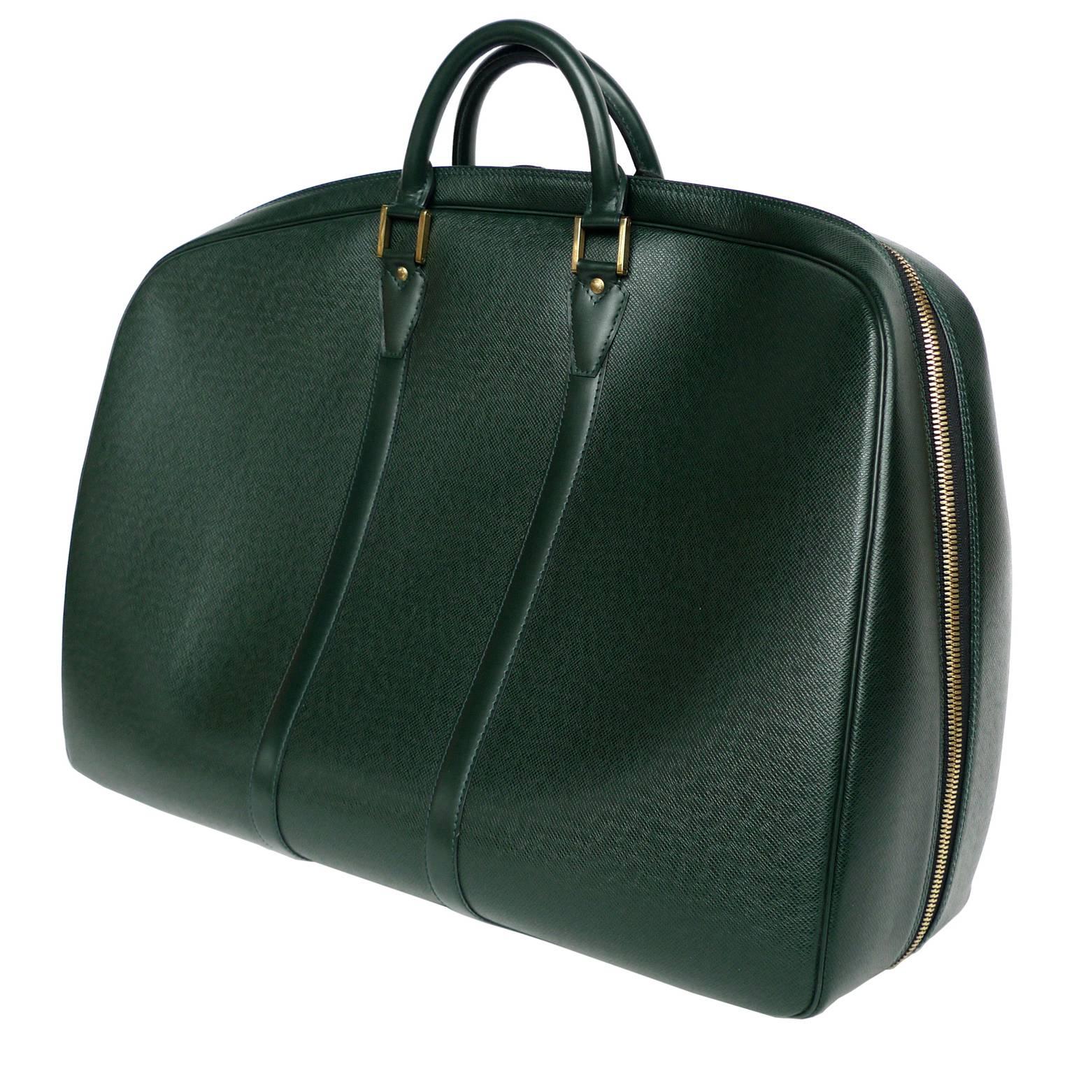 Louis Vuitton Hunter Green Taiga Leather Helanga Travel Bag