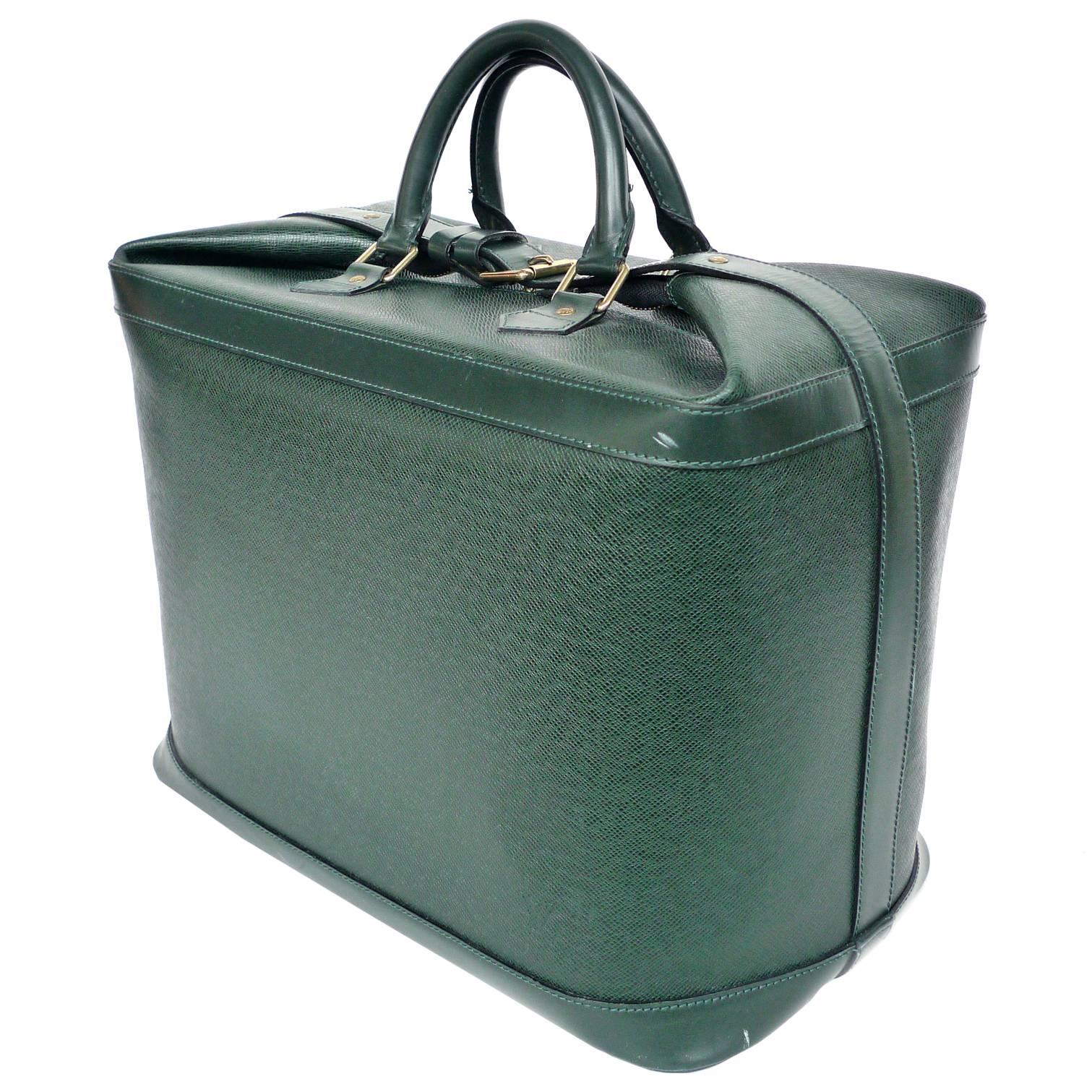 Louis Vuitton Taiga Leather Cruiser 40 Travel Bag