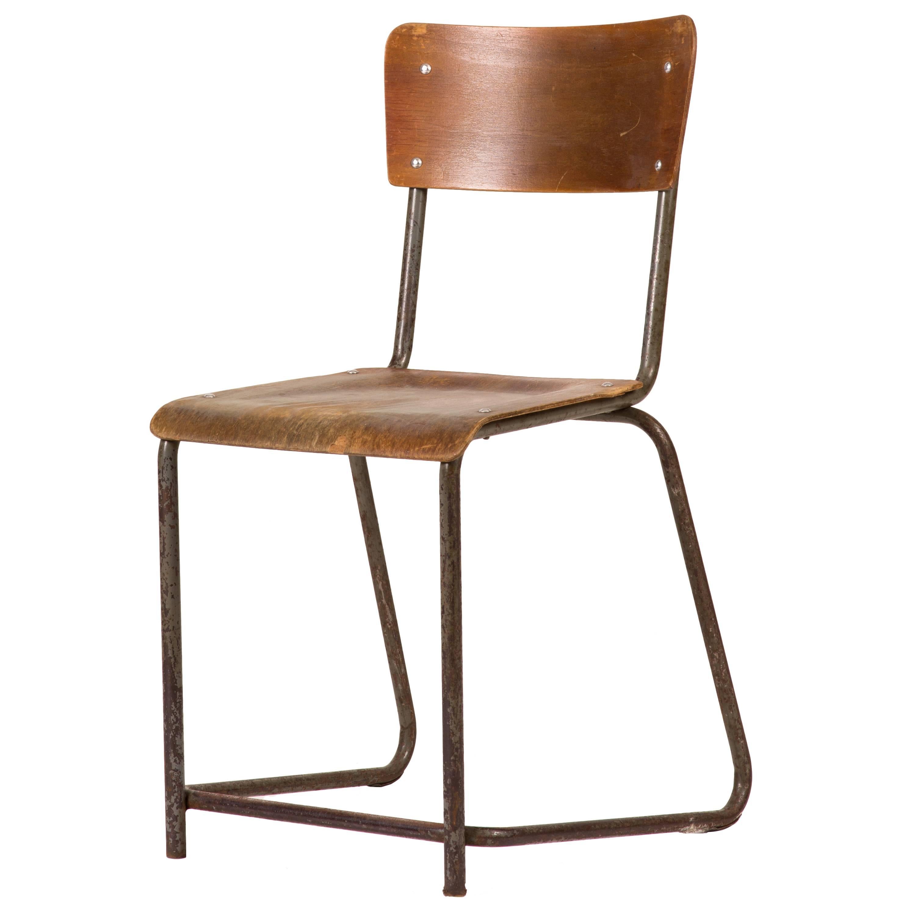 Ensemble de 8 chaises de salle à manger en bois et métal des années 1930 en Angleterre