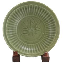 14th Century Chinese Yuan Dynasty Longquan Celadon Charger