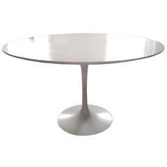 1979 Knoll Saarinen White 47" Tulip Dining Table