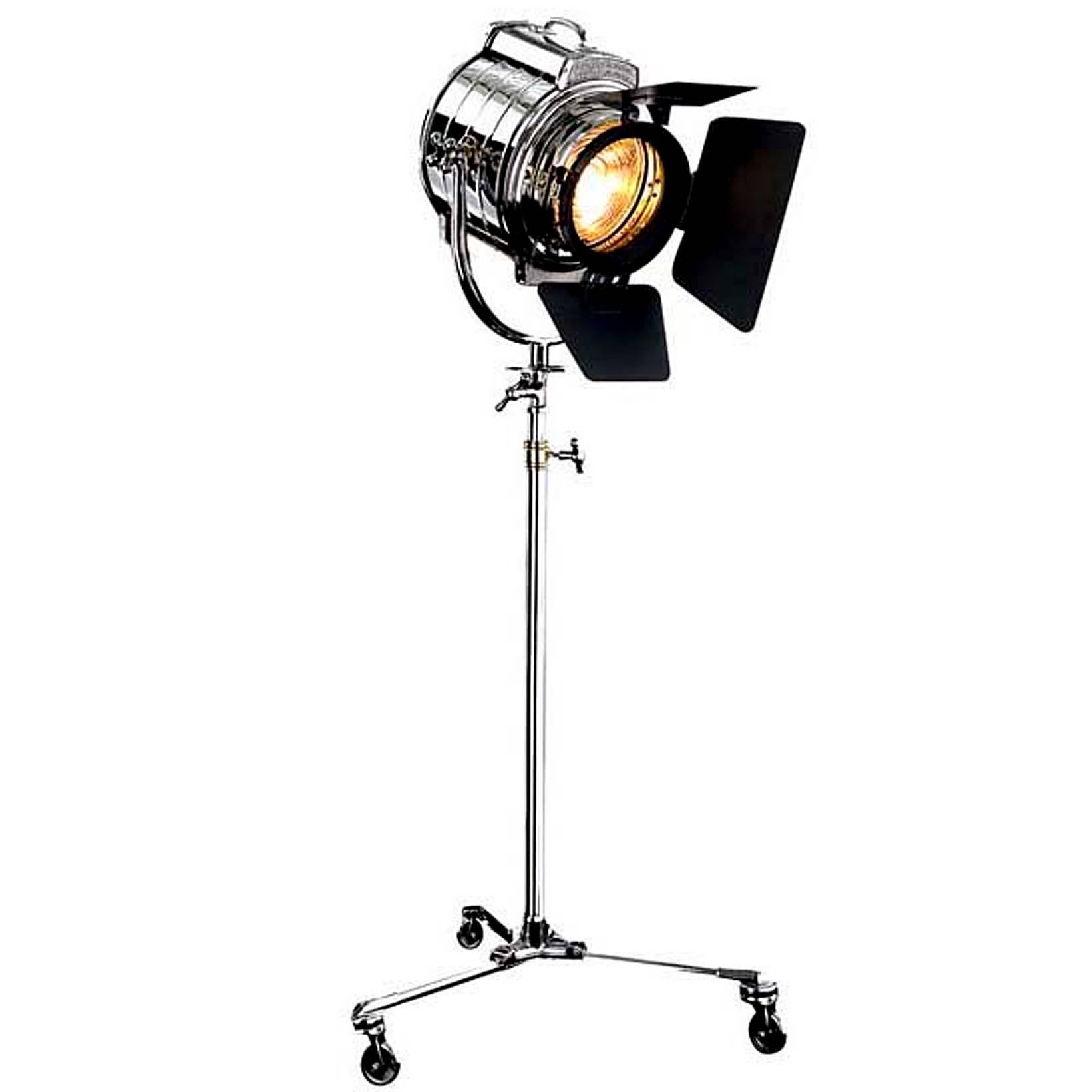 Projector Studio in Nickel on Foot with Castors Fresnel Lens and Four Panels