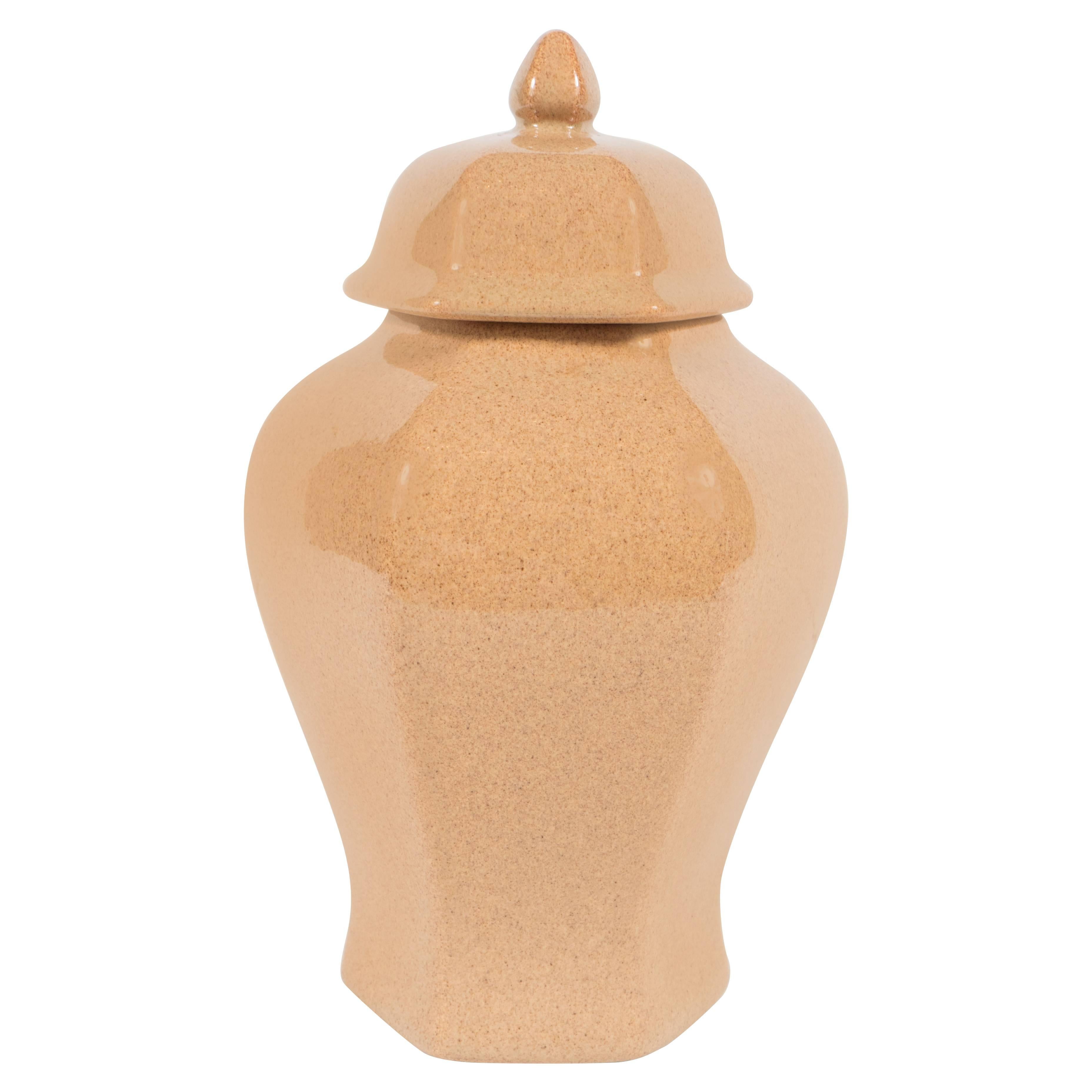 Mid-Century Modernistisches sandfarbenes glasiertes Ingwerglasur-Keramikglas von Tiffany & Co im Angebot