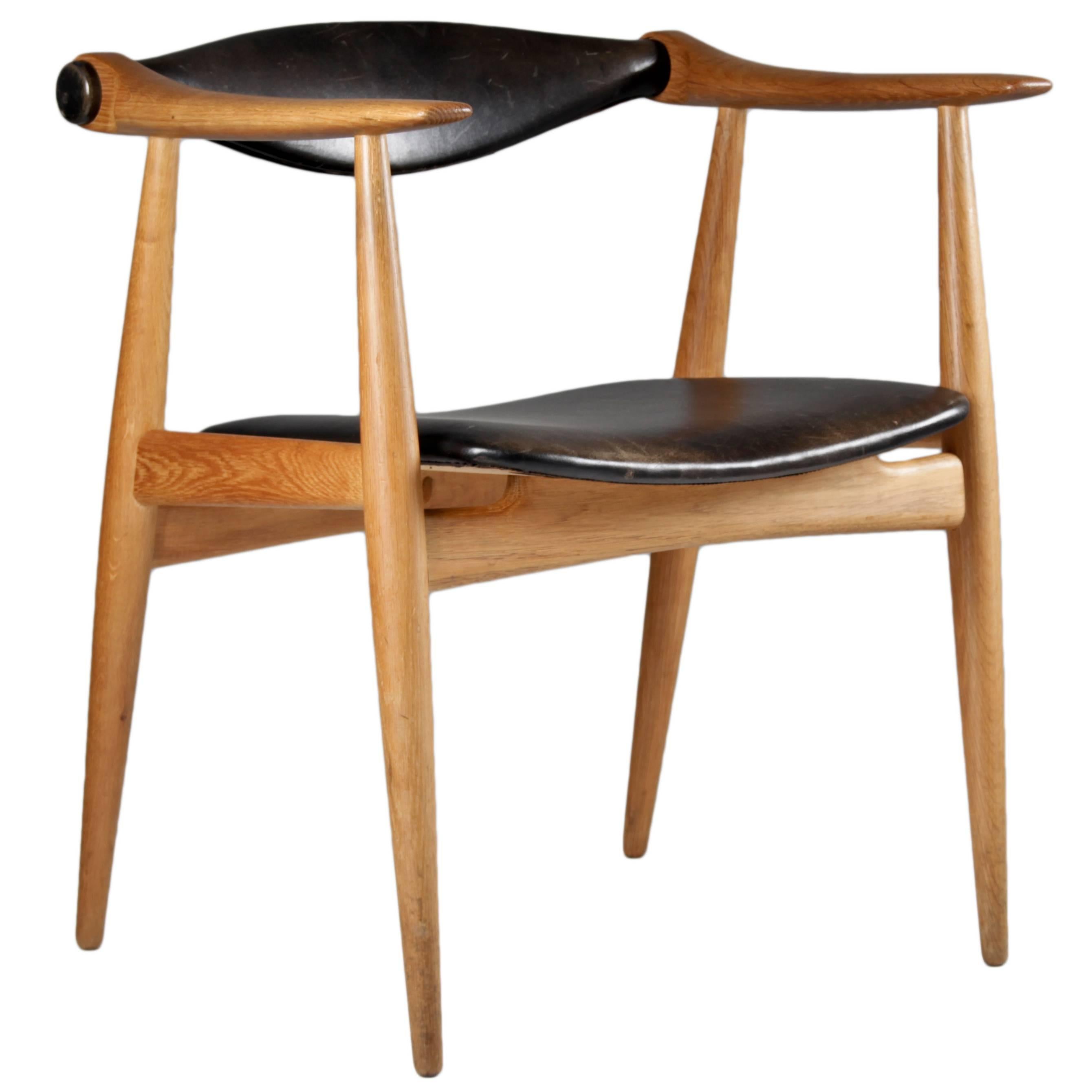 Hans J Wegner CH-34 Armchair in Oak and Leather