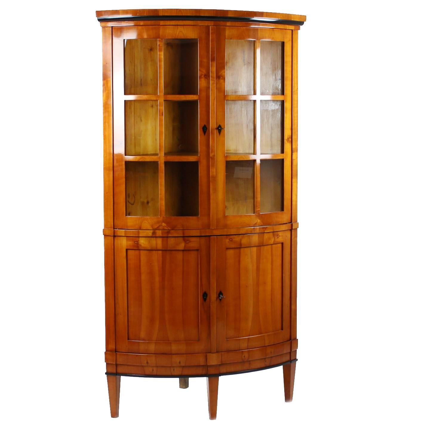 Biedermeier Period Corner Cupboard, circa 1830-1840, Cherrywood