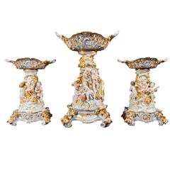 Meissen Porcelain Chinoiserie "Gold Dragon" Flower-Encrusted Garniture 11