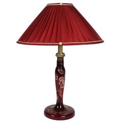 Beautiful Art Nouveau Table Lamp in Etched Burgundy Colored Glass, circa 1900 