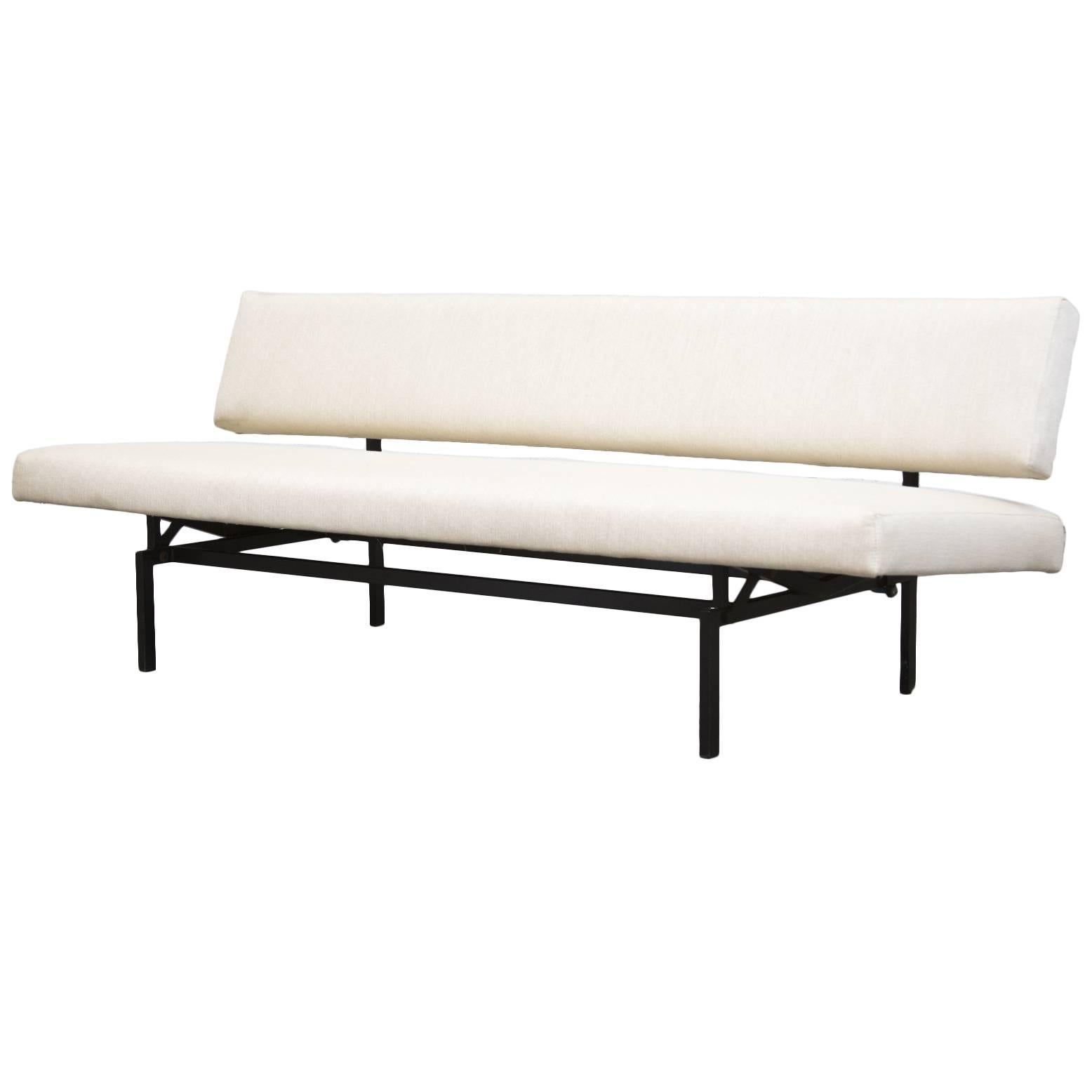 Bone White Upholstered Martin Visser Streamline Sleeper Sofa