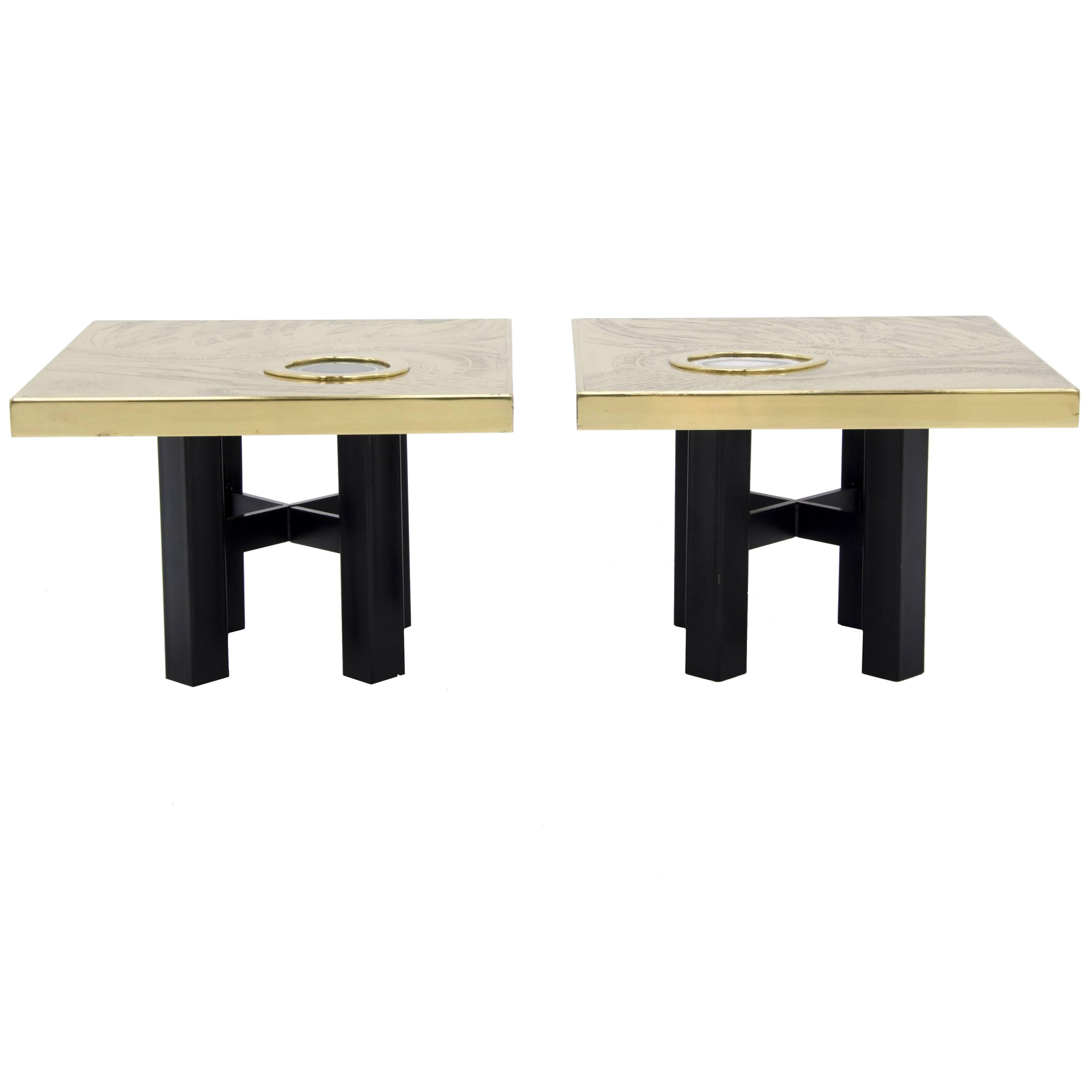 Paire de tables d'appoint par Willy Daro