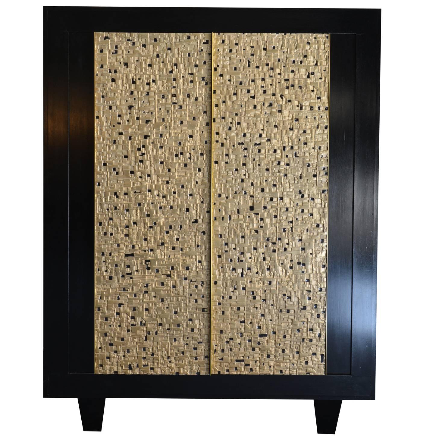 Italian Highboard of the 1950s in Ebonized Wood with Sculptural Doors in Resin