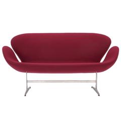 Original Arne Jacobsen Swan Sofa Settee, Fritz Hansen, Denmark, Excellent 6