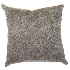 Almohada de cuero de vaca brasileño Sal y Pimienta