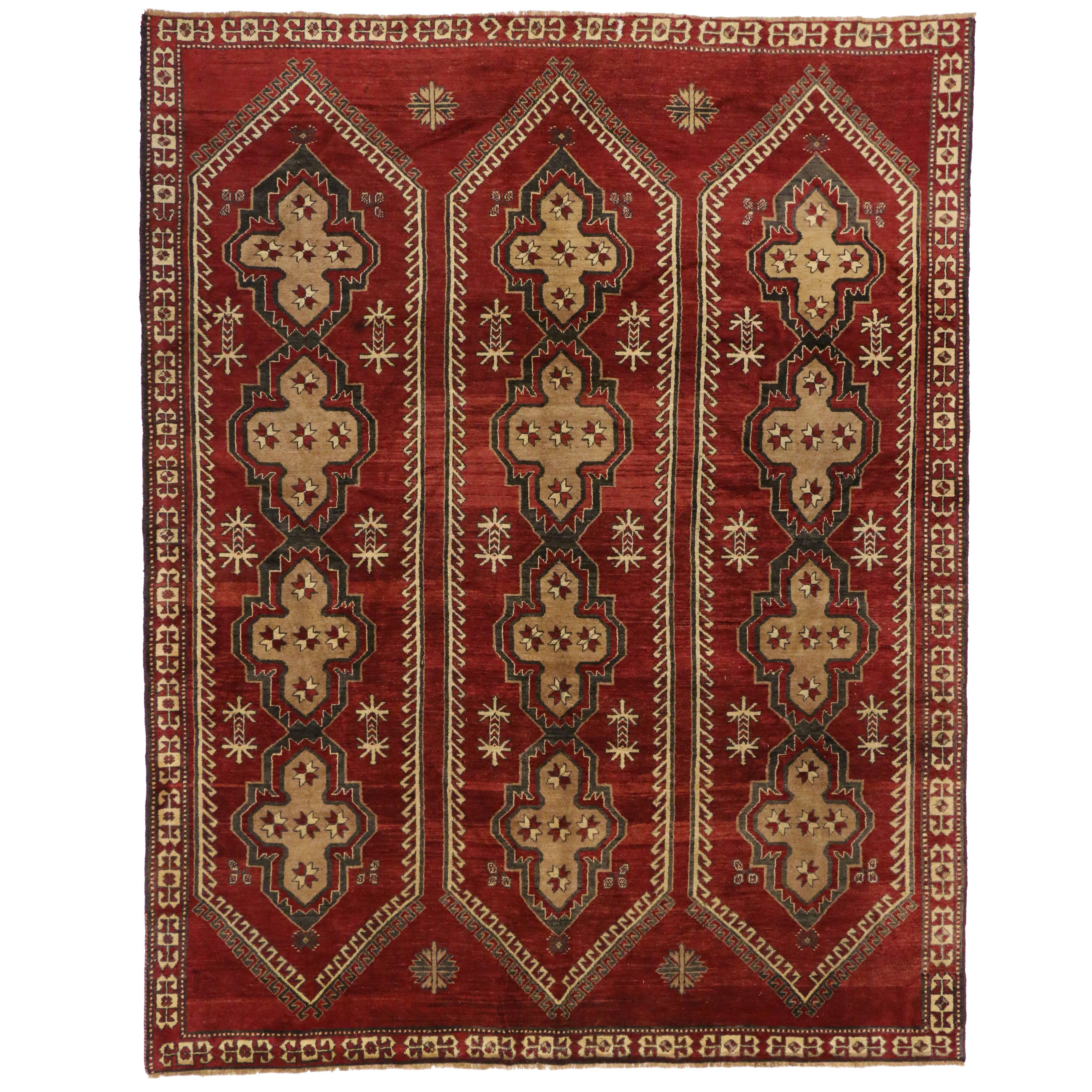 Türkischer Oushak-Teppich im modernen, mittelalterlichen Elizabethan-Stil im Vintage-Stil
