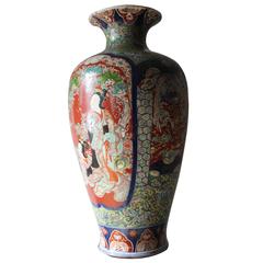 Large Mid-18th Century Japanese Porcelain Kutani Vase, circa 1740