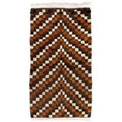Handgefertigter türkischer Tulu-Teppich aus Wolle mit Schachbrettmuster. Kundenspezifische Teppichoptionen verfügbar