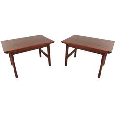Pair of Scandinavian Modern Teak End Tables 9