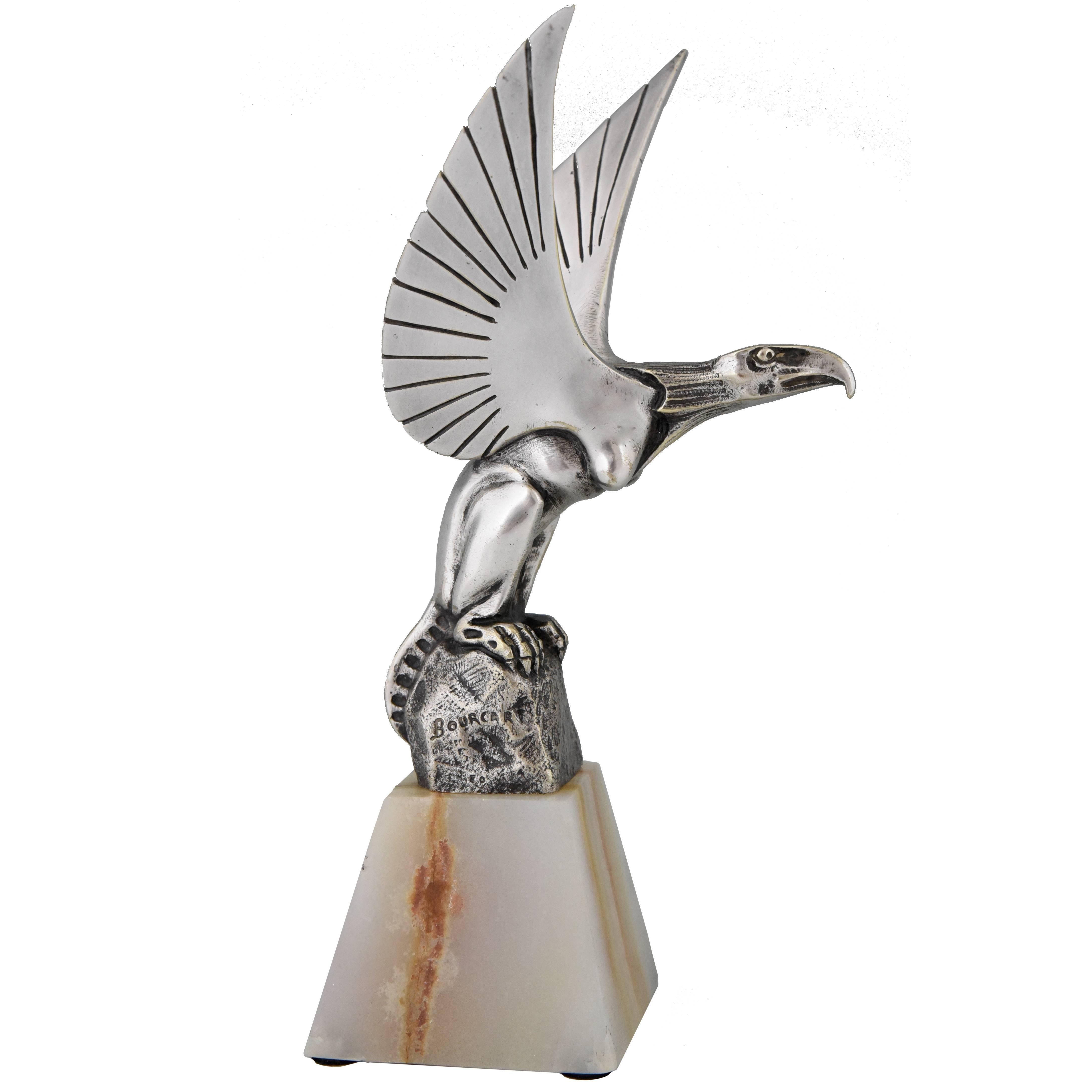 Mascot de voiture Art Déco en chimere en bronze argenté de G. H. Bourcart, 1920