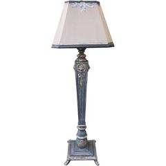 Lampe sur pied italienne sculptée et peinte & Argent et Doré avec abat-jour en parchemin