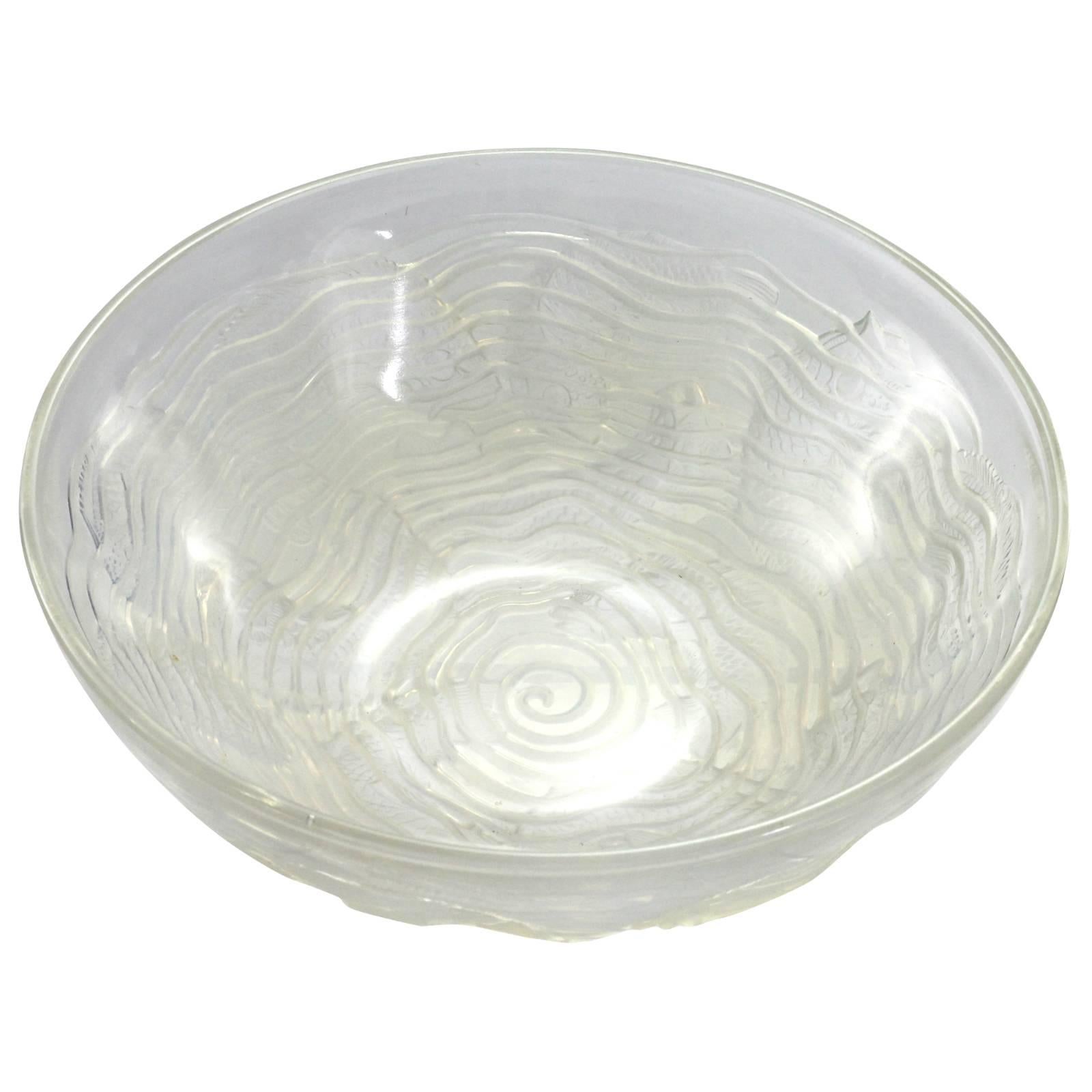 Early 20th Century Art Deco Opalescent Glass 'Dauphin' Bowl by René Lalique For Sale