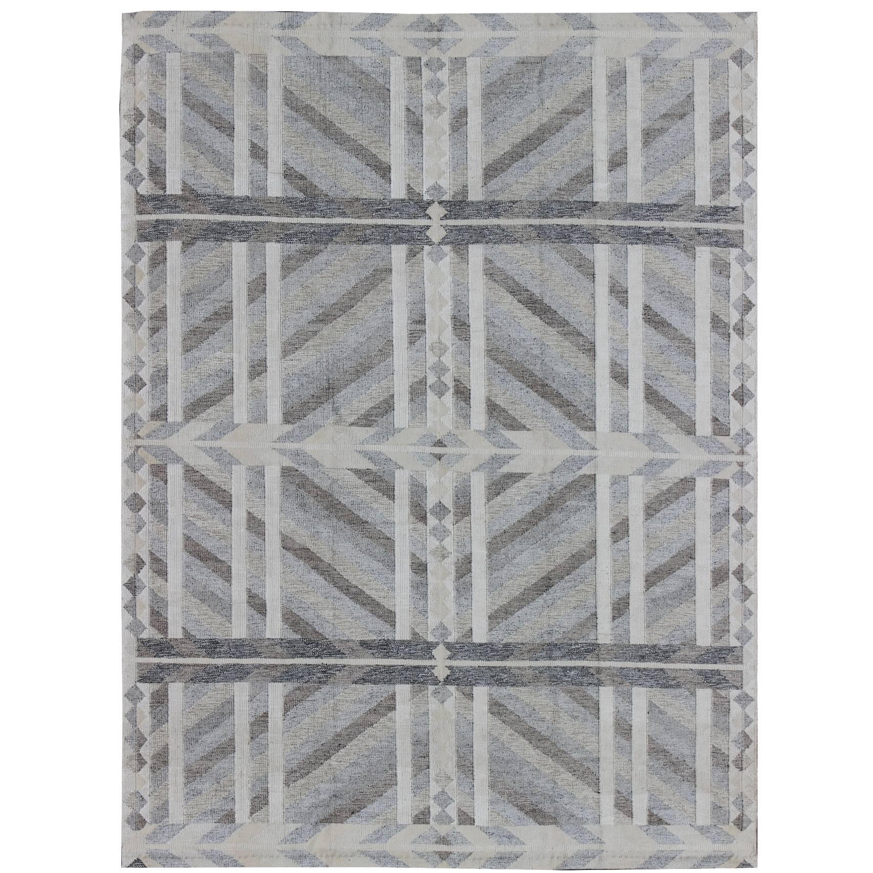 Großer moderner skandinavisch/schwedischer geometrischer Teppich in Grau und Pastellfarben