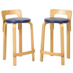 Pair of Alvar Aalto Bentwood K65 Stools 1