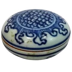 17th Century Chinese Porcelain Box with Lid from The Hatcher Collection