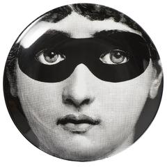 Atelier Fornasetti porcelain plate number 22, Italy circa 1990