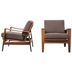 Coppia di sedie da salotto danesi in teak