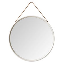 Miroir rond laqué blanc avec lanière en cuir
