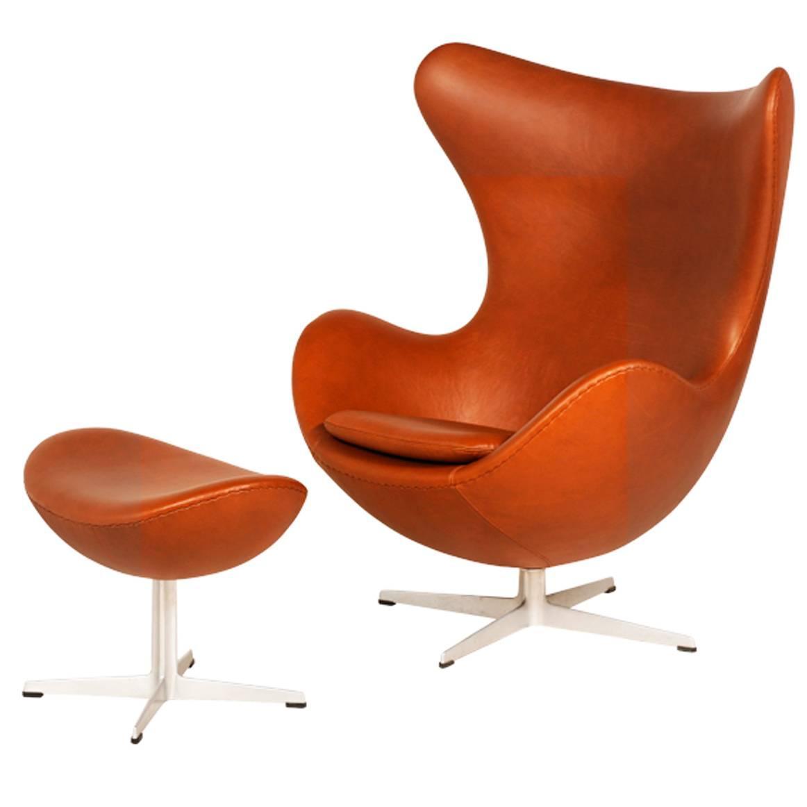 Arne Jacobsen "Egg" Chair with Ottoman for Fritz Hansen For Sale at 1stdibs