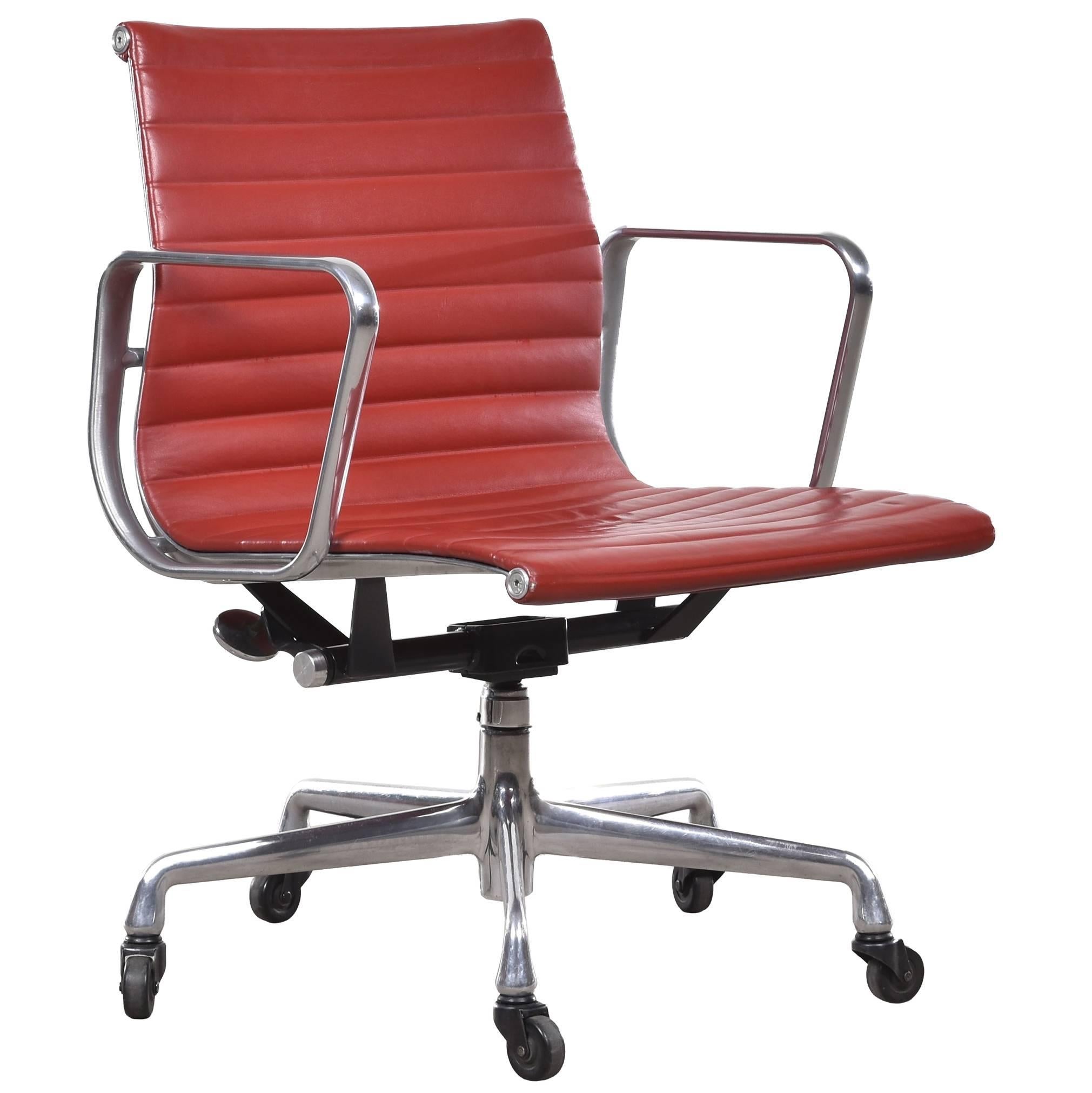 Eames Management Office Chair for Herman Miller